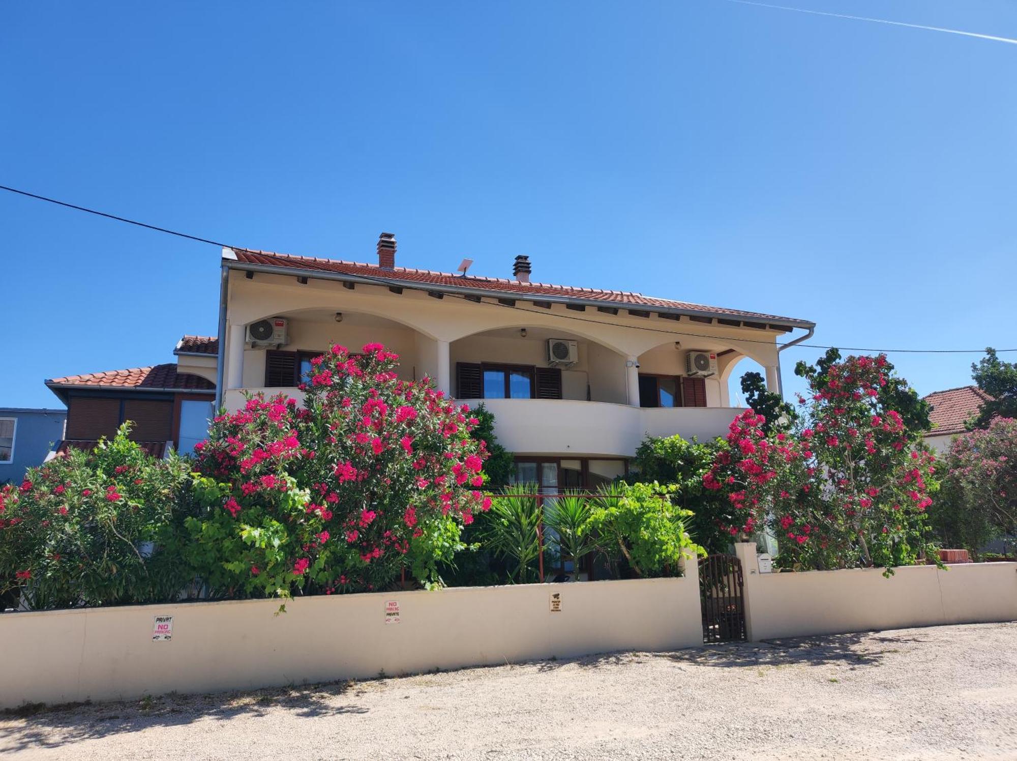 Apartments Busic Biograd Na Moru Luaran gambar